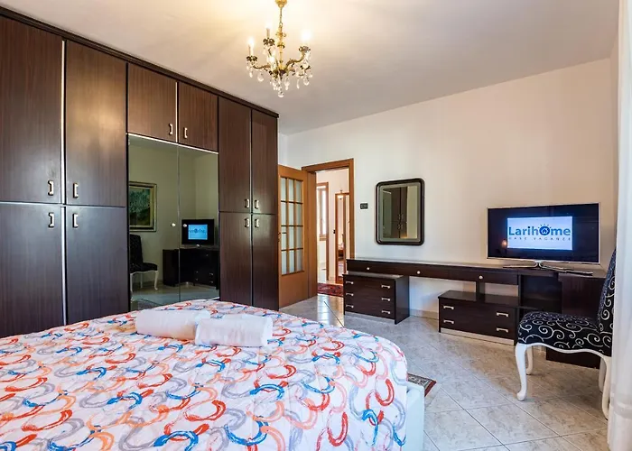 Apartman With Garden A Few Steps From The - Larihome A06 Dongo